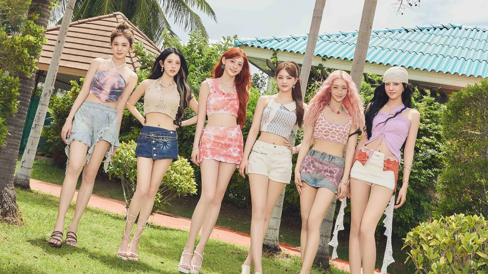 STAYC Photocard List & Collection Tracker | Bias Room