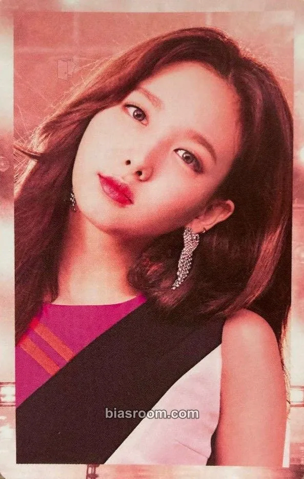TWICE 