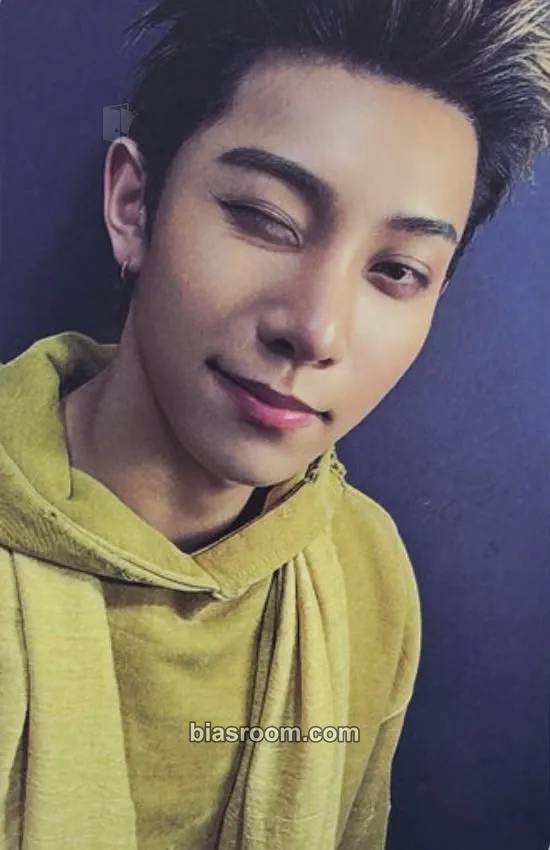 Ryul Photocards (LNGSHOT) | Bias Room