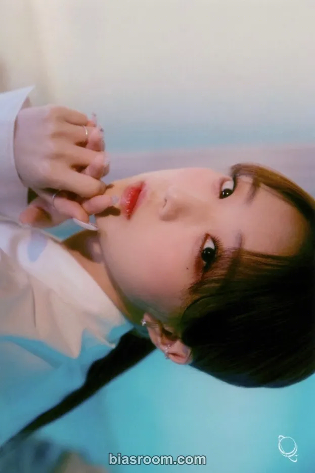 Loossemble - Make a Voyage Event merch postcard set