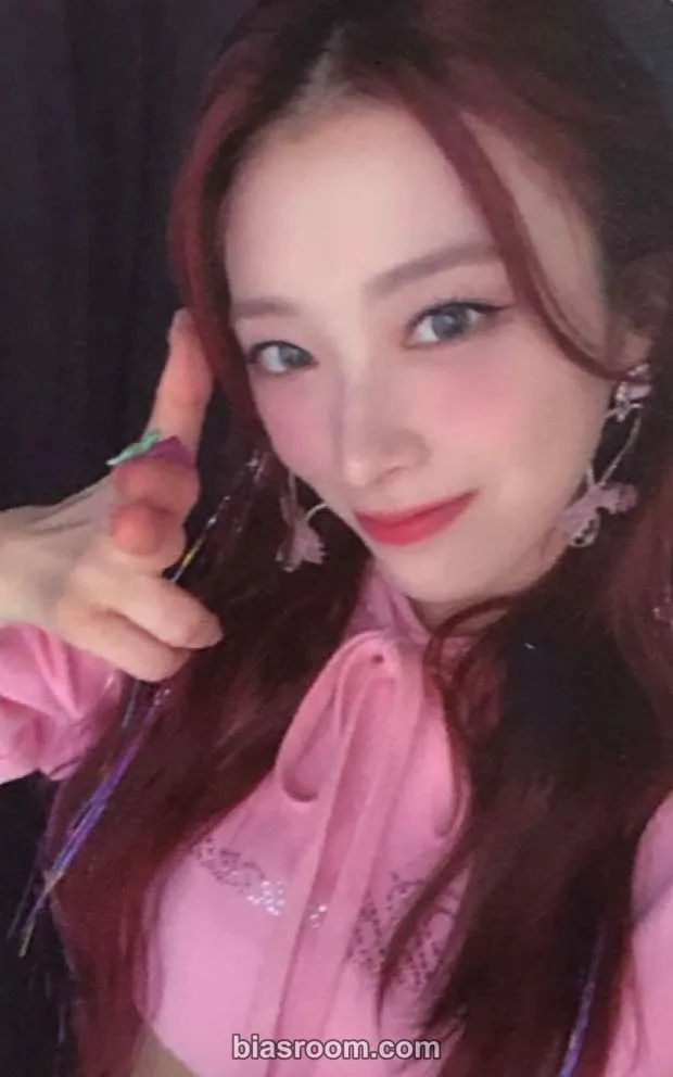 Rocket Punch - Juri - Flash Album everline video call (fancall) round 2