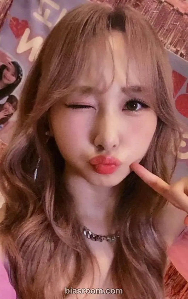 Rocket Punch - Juri - Flash Album everline video call (fancall) round 1