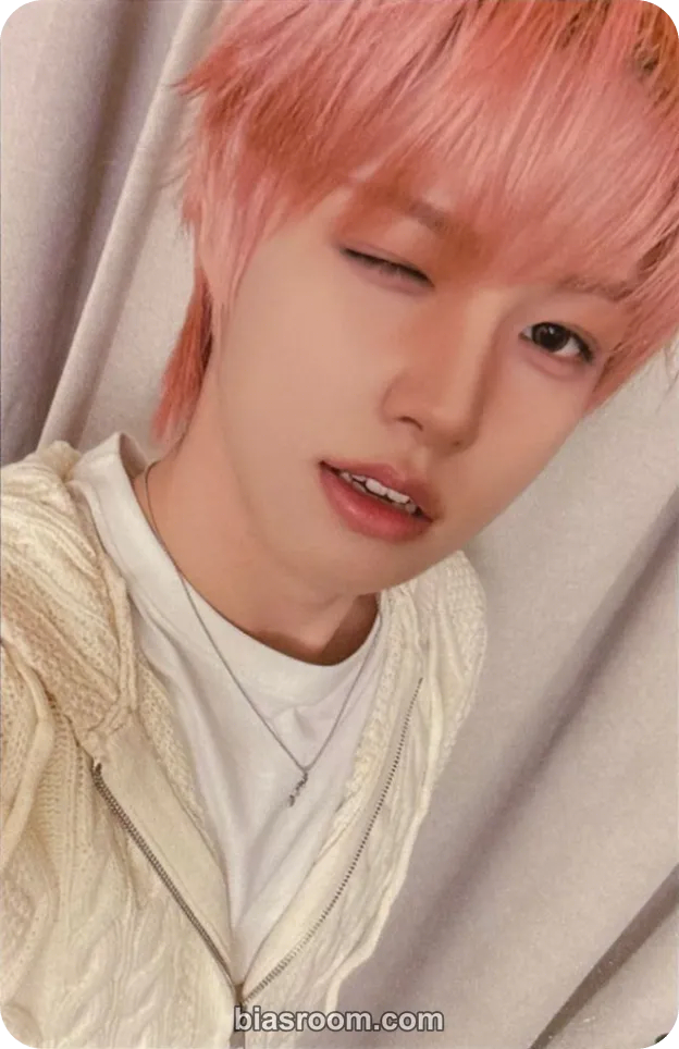 AHOF - Juwon - 2026 1st FAN-CON AHOFOHA Event selfie merch photocard trading card