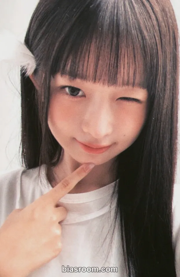 IVE - Rei - Rei x LUNA Makeup Other brand collaboration photocard set