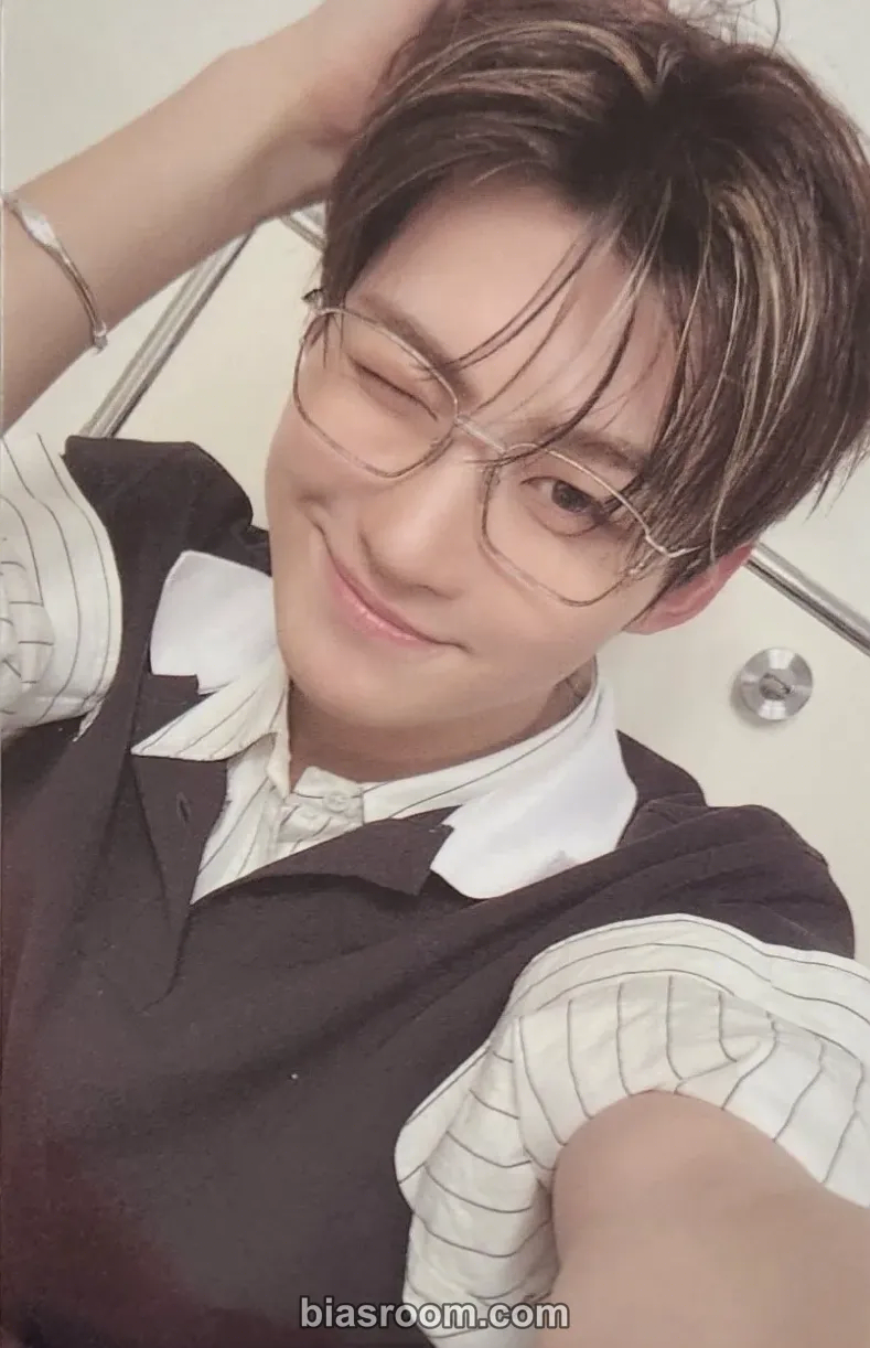 TWS - Jihoon - TRY WITH US Album weverse global shop (wvg) fansign