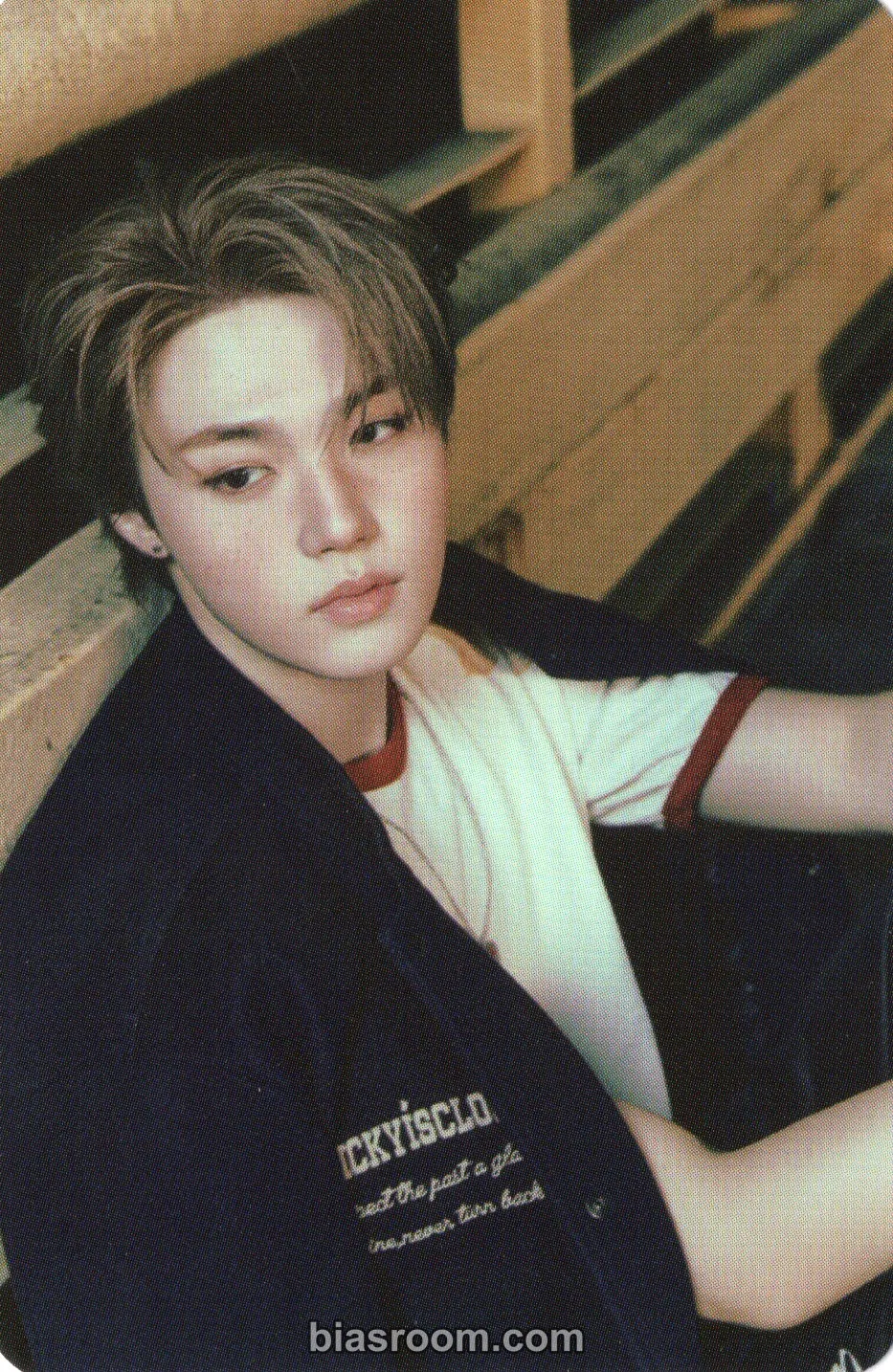 TREASURE - Doyoung - LOVE PULSE Album trading card C version