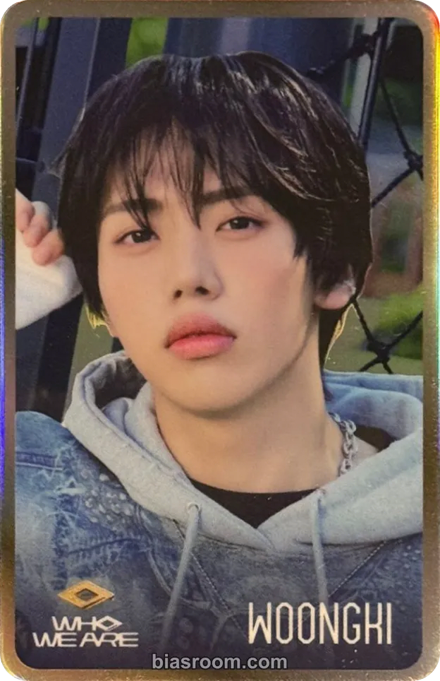 AHOF - Steven - Higher Timepiece x AHOF Other concept version round 2 holographic (hologram)