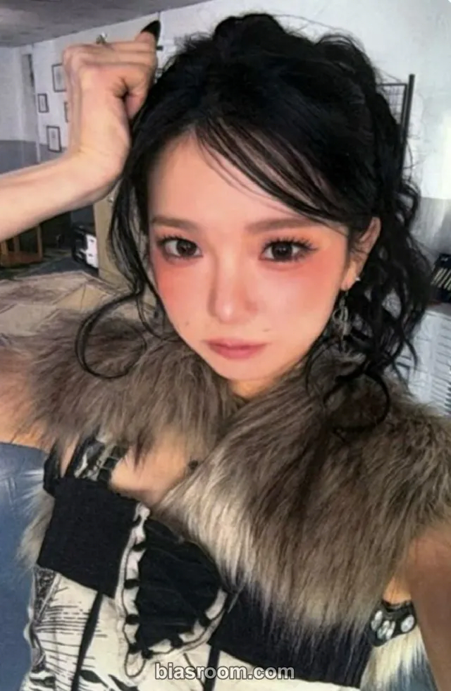 Kep1er - Yujin - Crack Code Album kakaotalk pob (pre-order benefit)