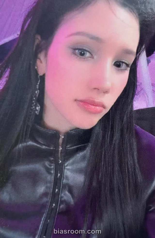 Kep1er - Huening Bahiyyih - Crack Code Album broadcast show champion