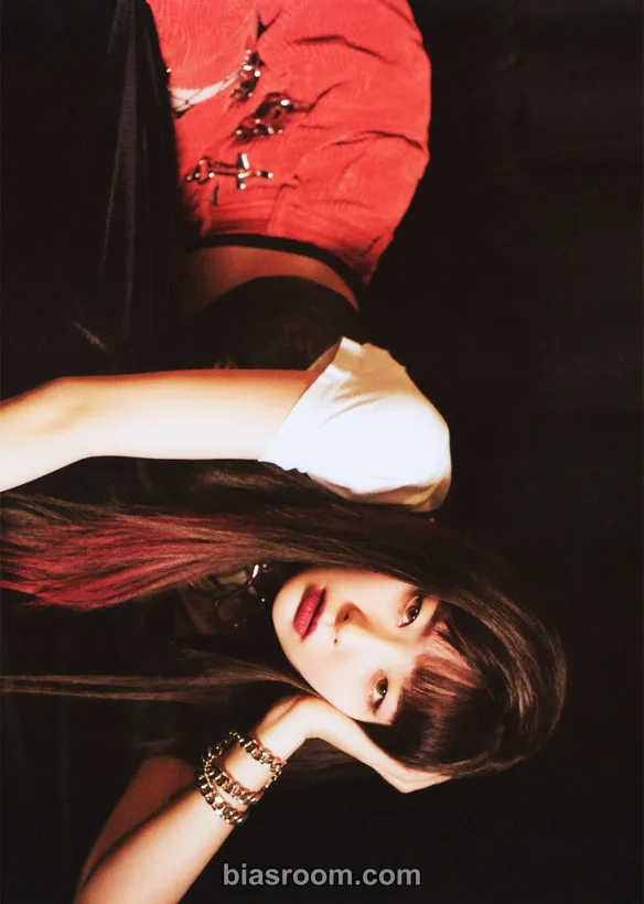 Red Velvet - Irene - The Perfect Red Velvet Album postcard postcard set merch