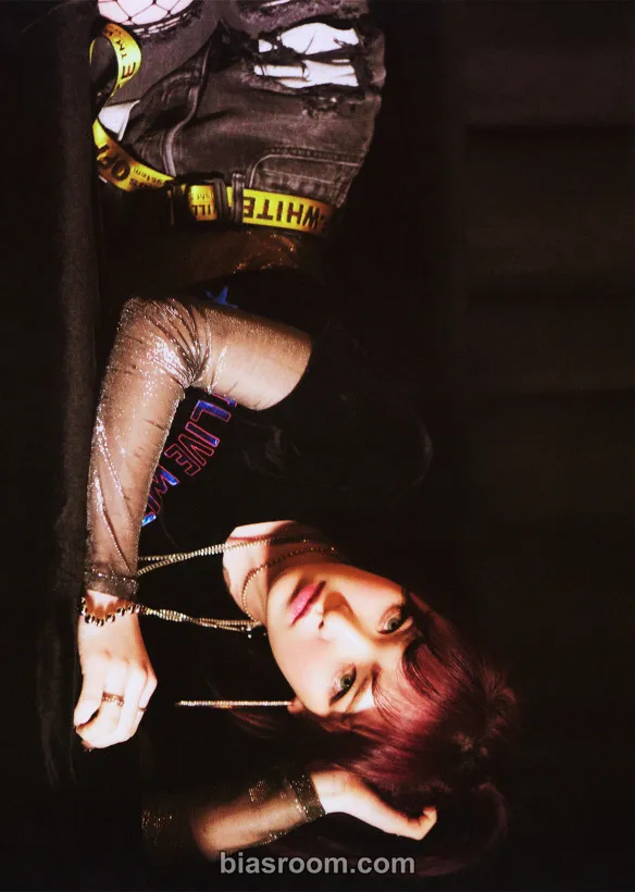 Red Velvet - Irene - The Perfect Red Velvet Album postcard postcard set merch