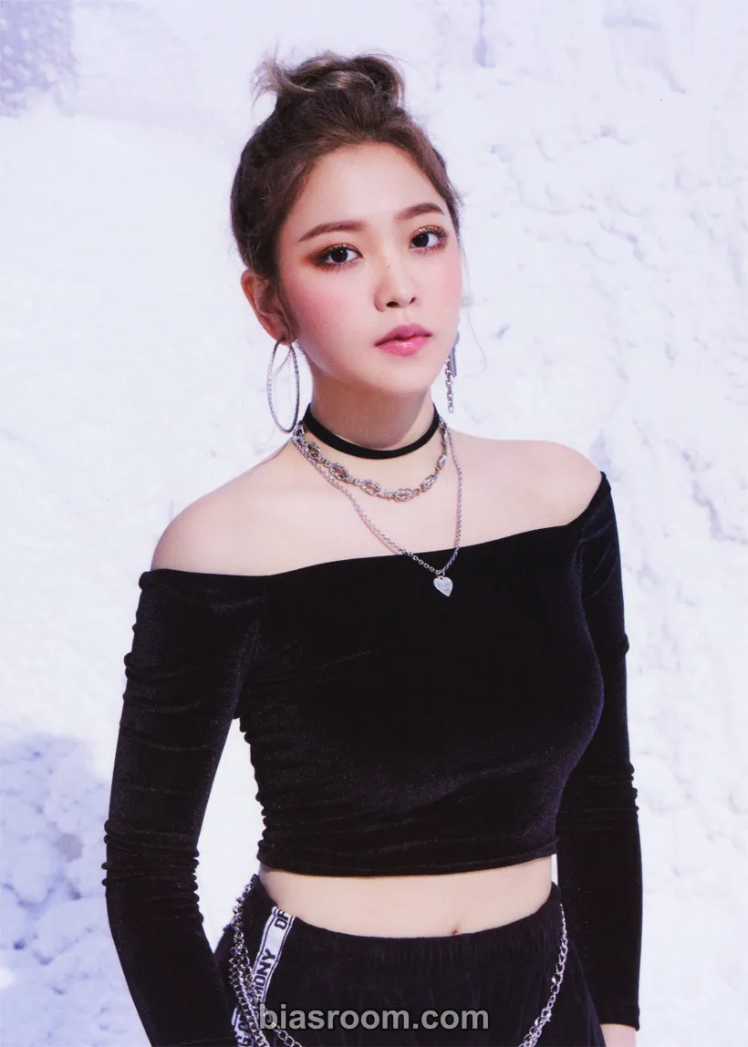 Red Velvet - Irene - The Perfect Red Velvet Album postcard postcard set merch