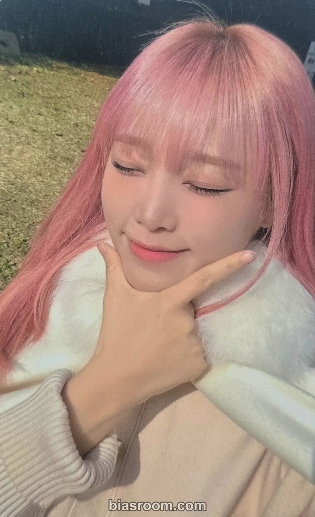 Yena - Yena - 2024 HAPPY NEW YEAR PARTY with YENA Event trading card