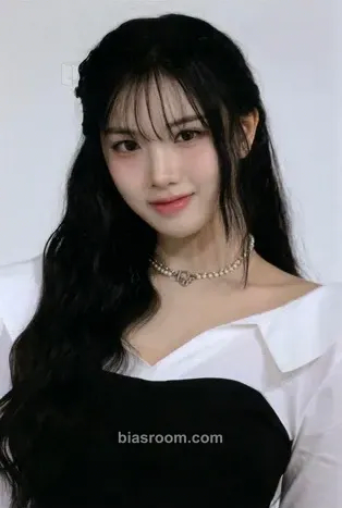 Sullin Photocards (tripleS) | Bias Room
