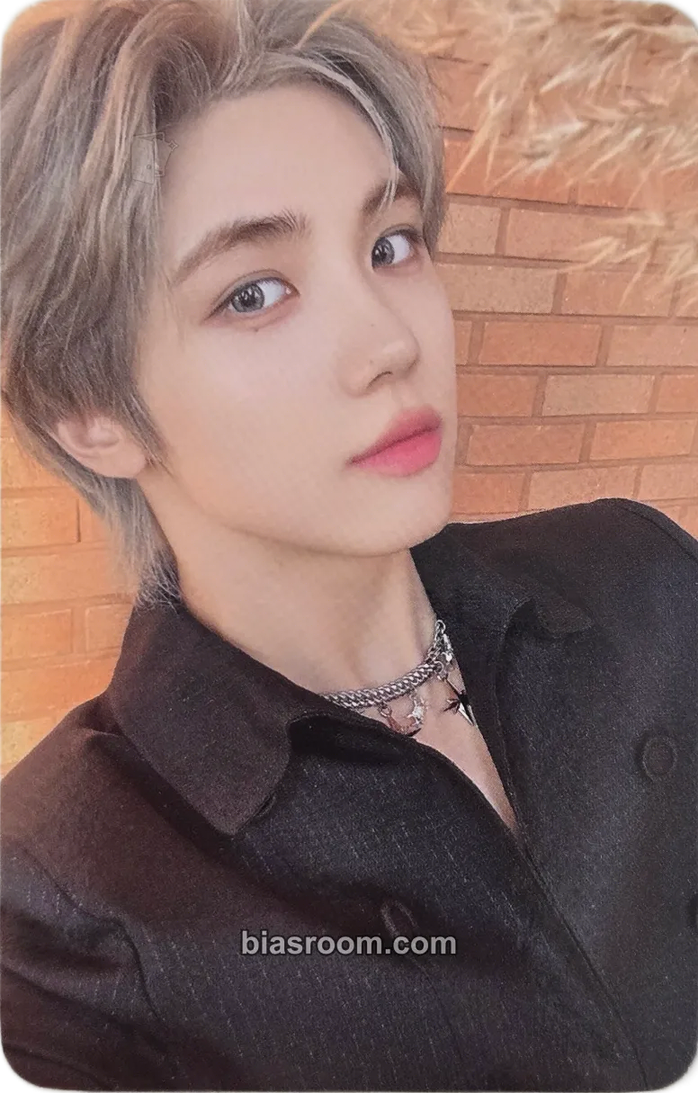 Seongmin Photocards (CRAVITY) | Bias Room