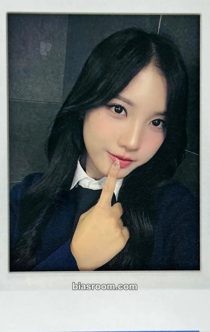 Sullin Photocards (tripleS) | Bias Room