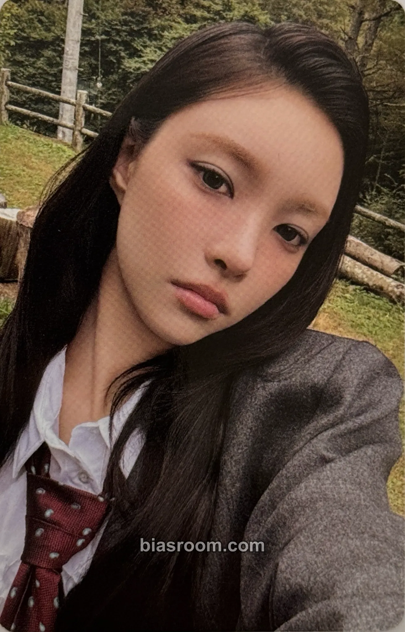 Yunah Photocards (ILLIT) | Bias Room