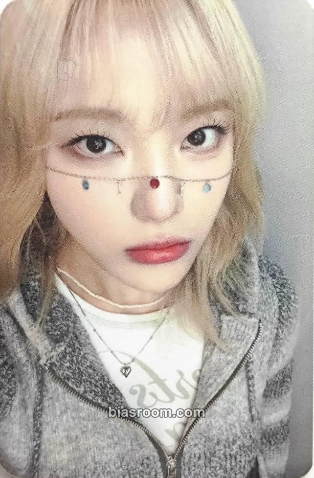 Moon Sua Photocards (Billlie) | Bias Room