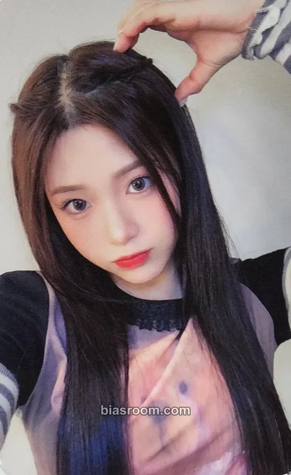 Zena Photocards (RESCENE) | Bias Room
