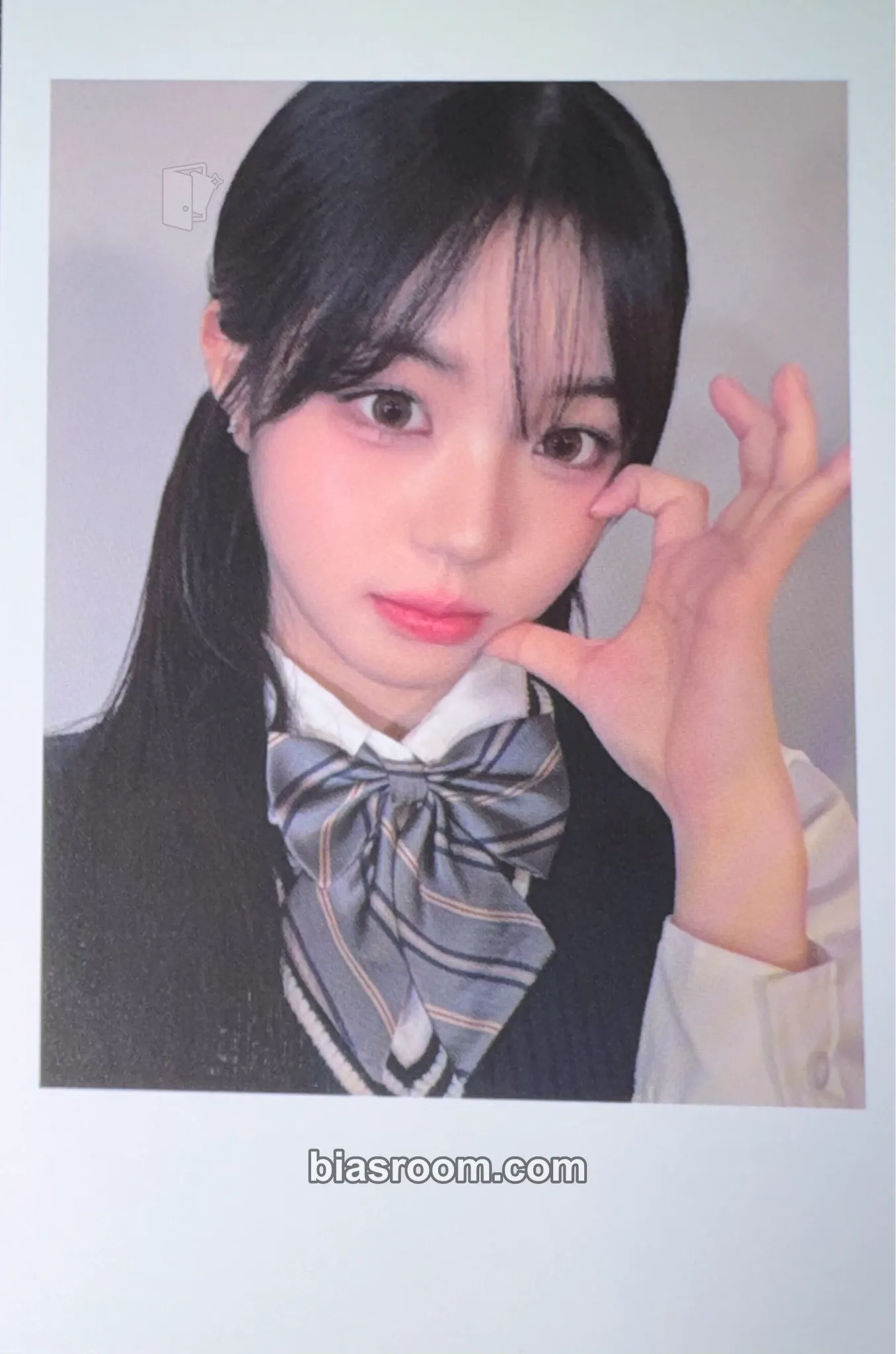 Chaewon Photocards (tripleS) | Bias Room