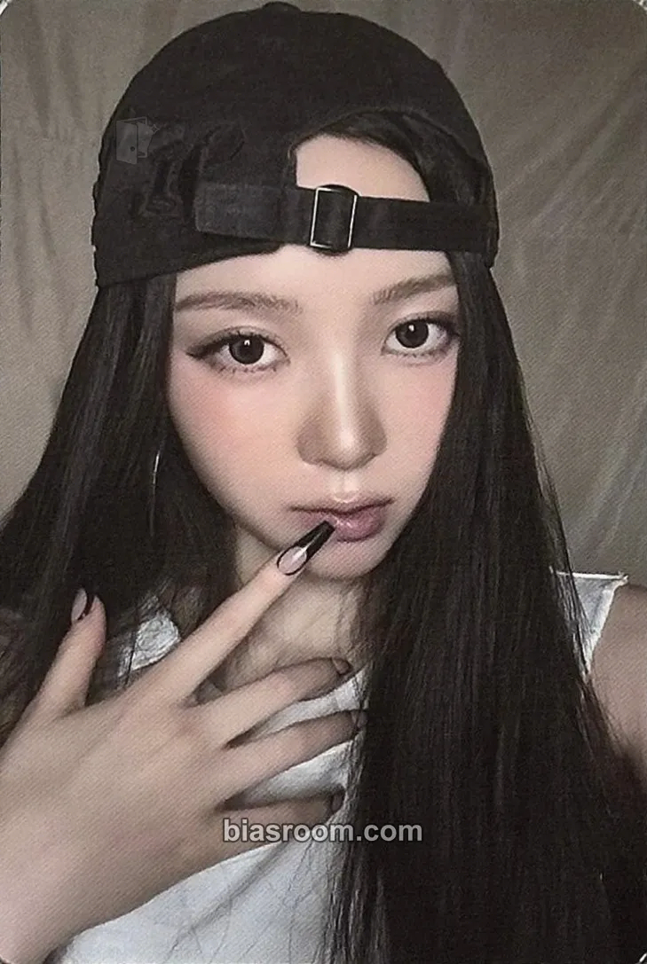 Narin Photocards (MEOVV) | Bias Room