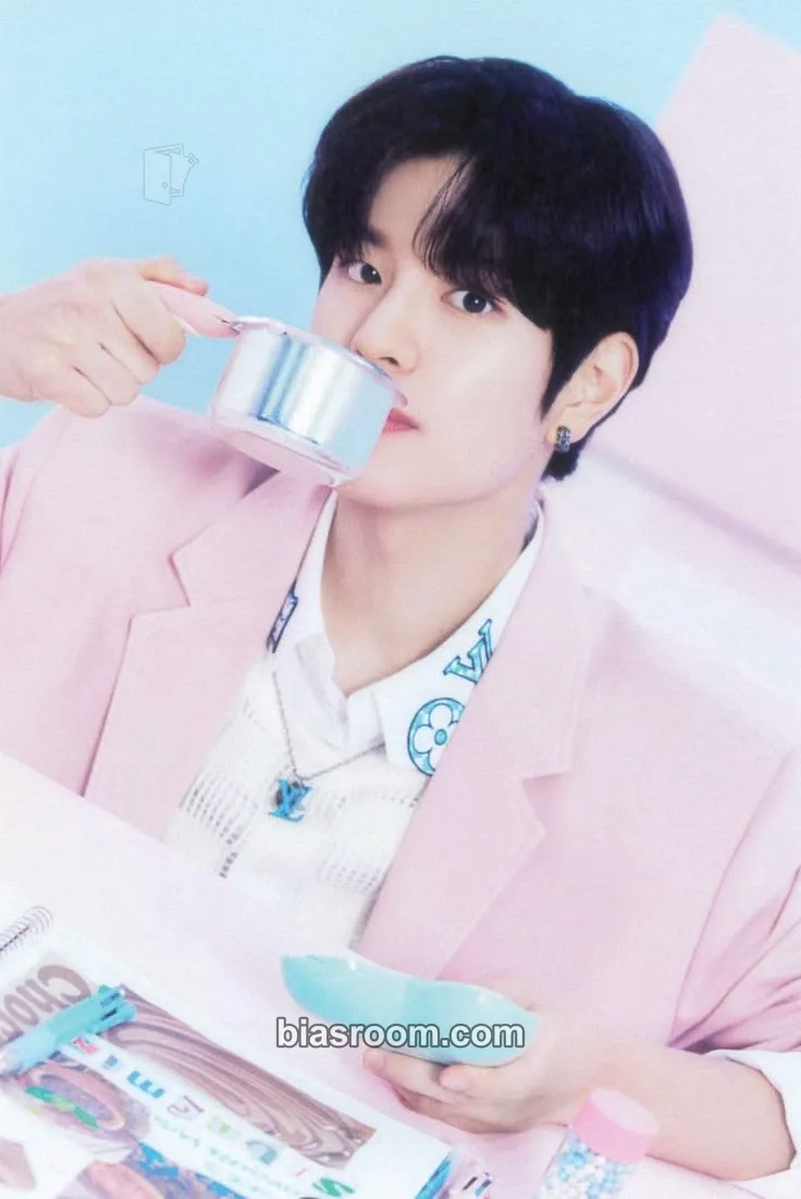 Stray Kids - Seungmin - 2nd #LoveSTAY - SKZ's Chocolate Factory Event merch inclusion postcard profile set