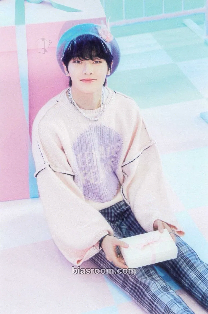 Stray Kids - I.N - 2nd #LoveSTAY - SKZ's Chocolate Factory Event merch inclusion postcard profile set